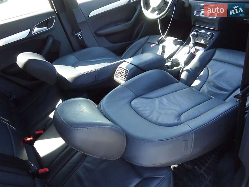 Внедорожник / Кроссовер Audi Q3 2016 в Львове