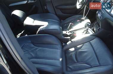 Внедорожник / Кроссовер Audi Q3 2016 в 