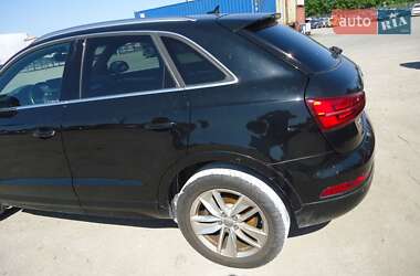 Внедорожник / Кроссовер Audi Q3 2016 в 