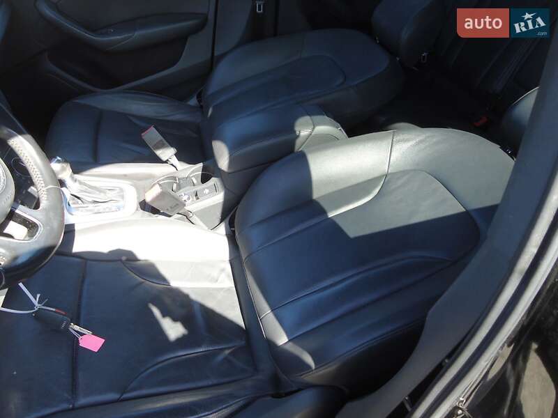 Внедорожник / Кроссовер Audi Q3 2016 в Львове