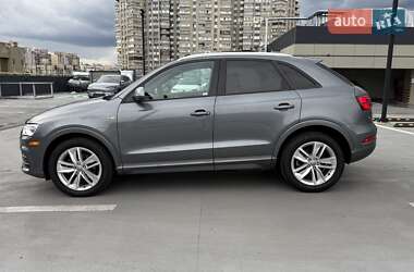 Позашляховик / Кросовер Audi Q3 2017 в 