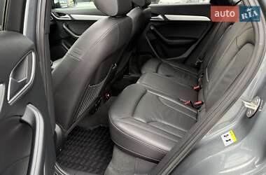 Позашляховик / Кросовер Audi Q3 2017 в 