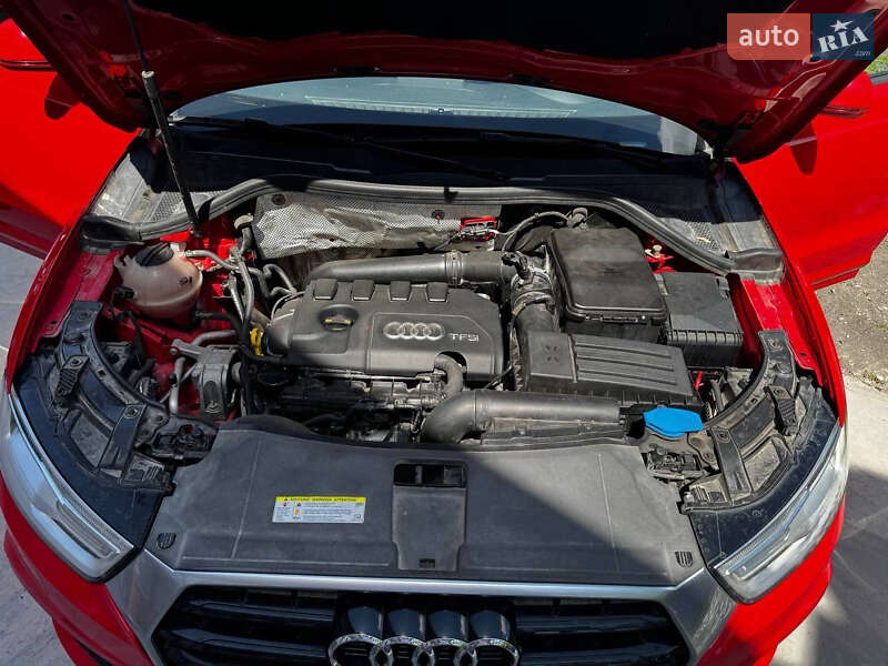 Внедорожник / Кроссовер Audi Q3 2017 в Хмельницком
