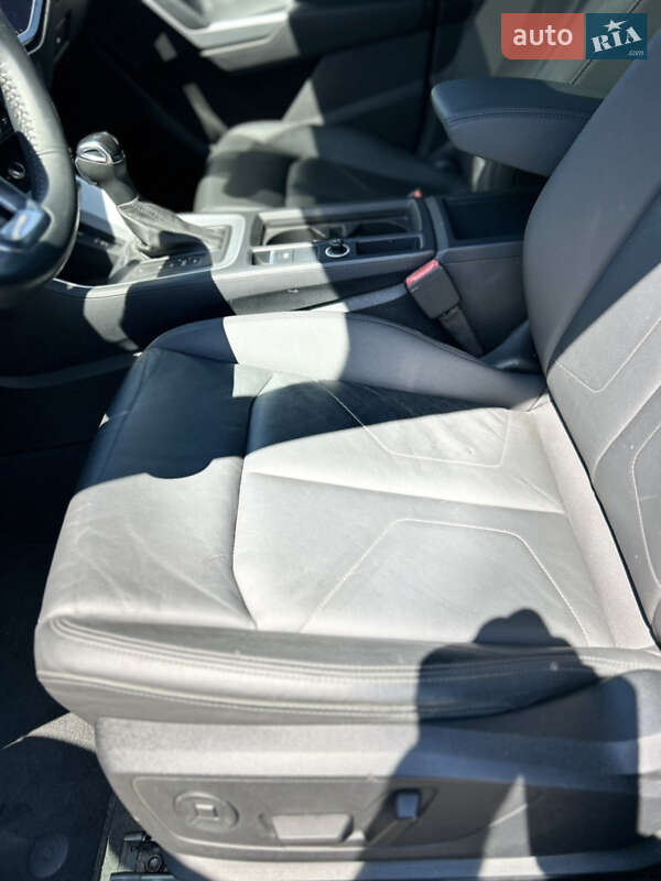 Позашляховик / Кросовер Audi Q3 2019 в Києві