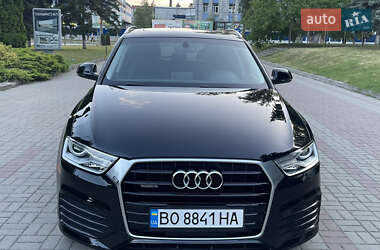 Позашляховик / Кросовер Audi Q3 2018 в 