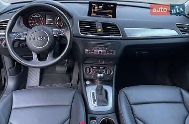 Позашляховик / Кросовер Audi Q3 2018 в 