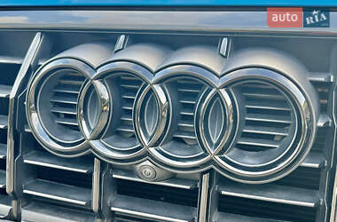Внедорожник / Кроссовер Audi Q3 2020 в 