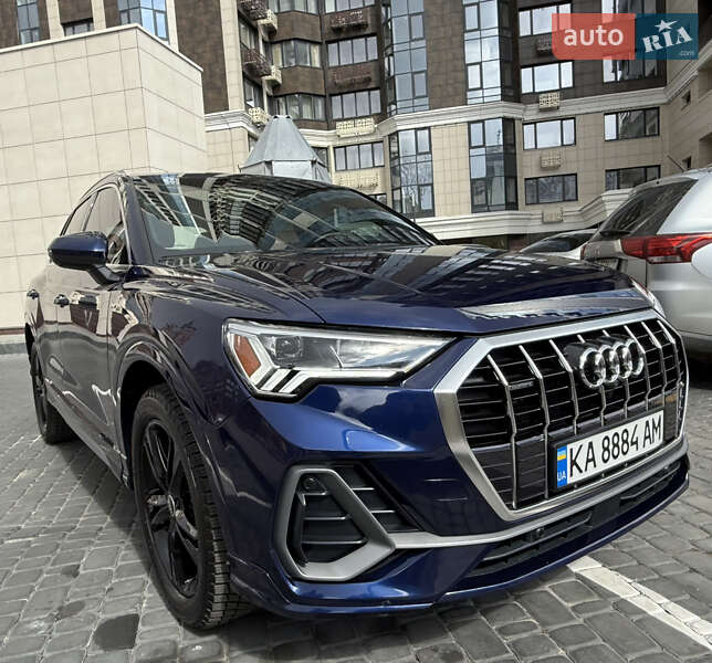Позашляховик / Кросовер Audi Q3 2021 в Києві
