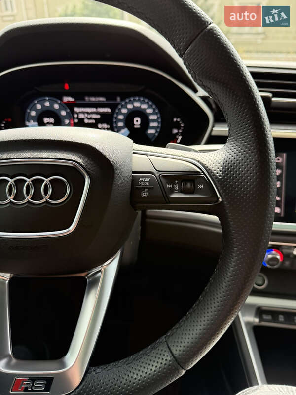 Позашляховик / Кросовер Audi Q3 2021 в Києві