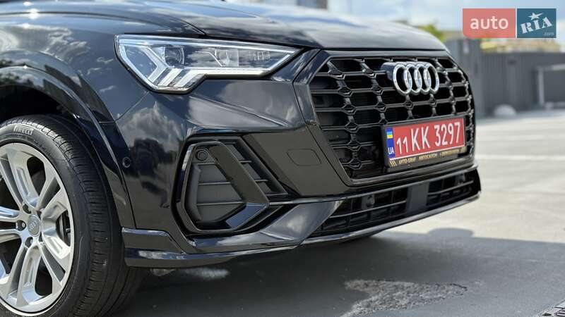 Позашляховик / Кросовер Audi Q3 2021 в Києві