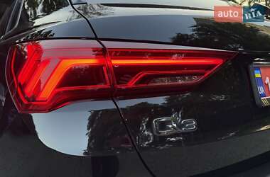 Внедорожник / Кроссовер Audi Q3 2021 в 