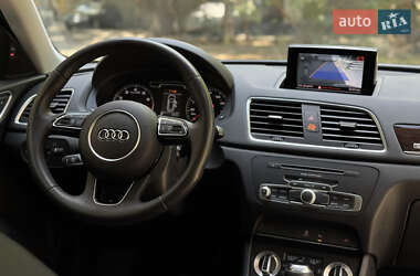 Внедорожник / Кроссовер Audi Q3 2014 в 