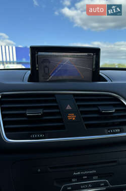 Внедорожник / Кроссовер Audi Q3 2014 в 