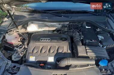Внедорожник / Кроссовер Audi Q3 2013 в 