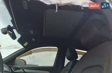 Позашляховик / Кросовер Audi Q3 2018 в 