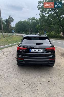 Внедорожник / Кроссовер Audi Q3 2022 в 
