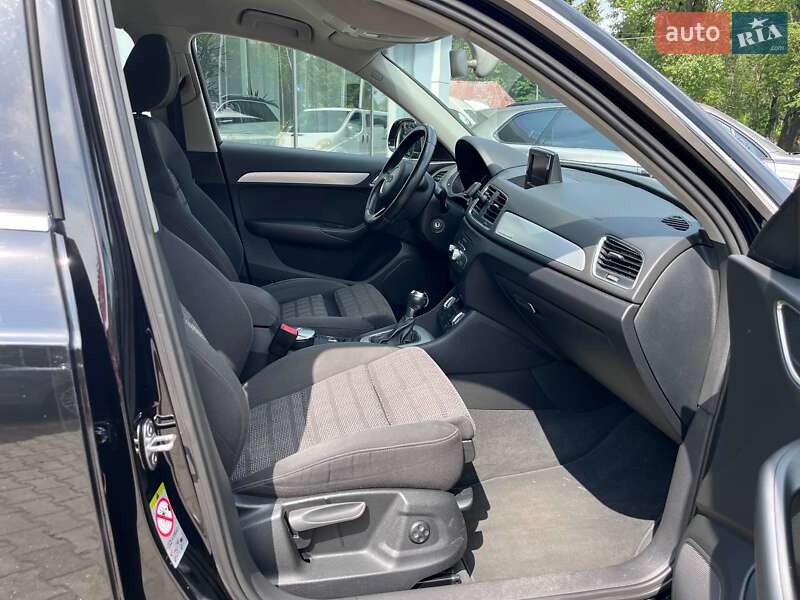 Позашляховик / Кросовер Audi Q3 2013 в Житомирі