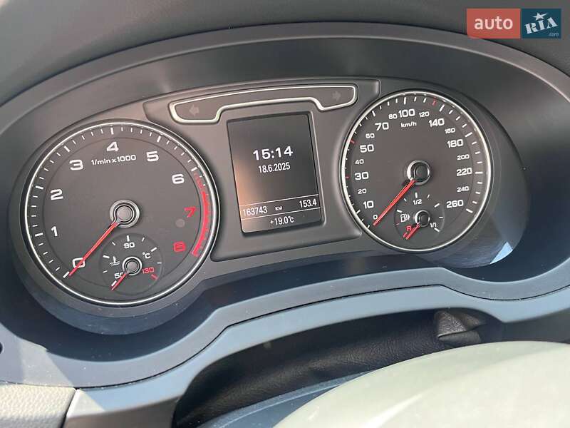 Позашляховик / Кросовер Audi Q3 2013 в Житомирі