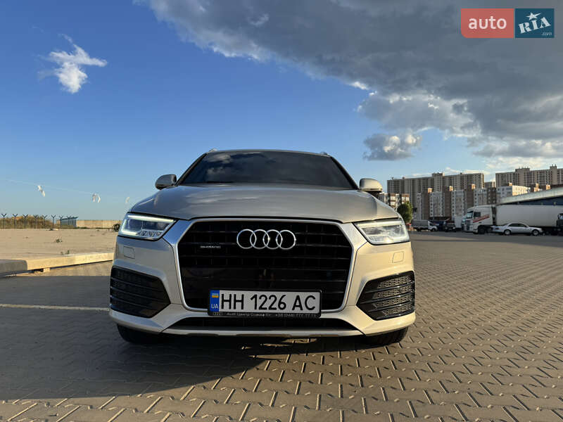 Внедорожник / Кроссовер Audi Q3 2016 в Одессе
