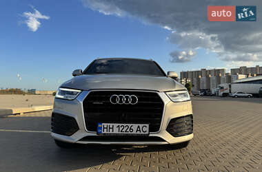 Внедорожник / Кроссовер Audi Q3 2016 в 