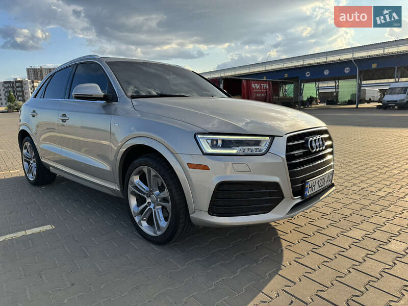 Внедорожник / Кроссовер Audi Q3 2016 в Одессе