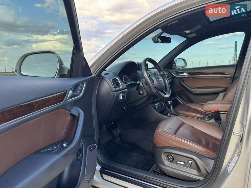 Внедорожник / Кроссовер Audi Q3 2016 в Одессе