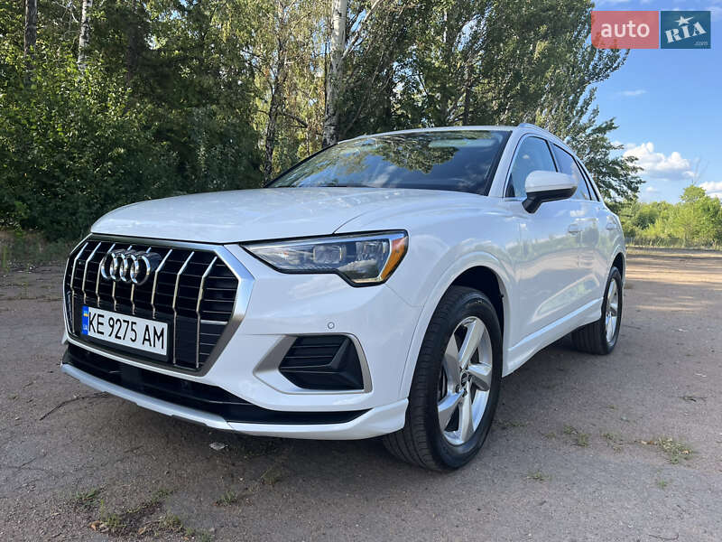 Audi Q3 2021