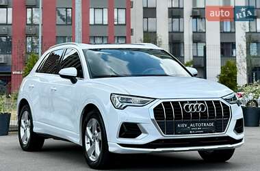 Позашляховик / Кросовер Audi Q3 2020 в 