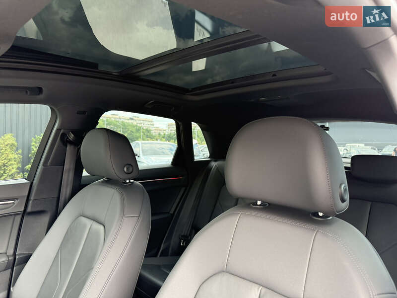 Позашляховик / Кросовер Audi Q3 2020 в Києві