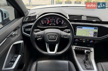 Позашляховик / Кросовер Audi Q3 2020 в 