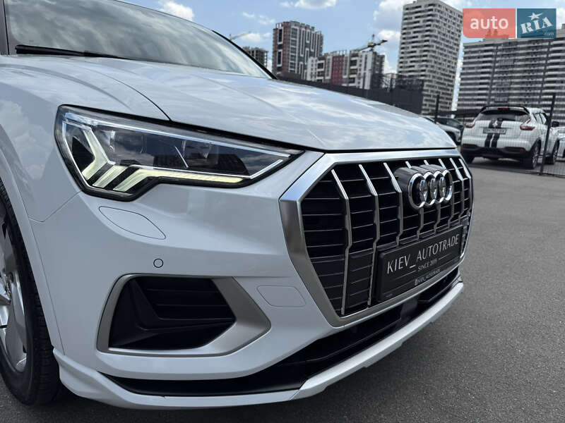 Позашляховик / Кросовер Audi Q3 2020 в Києві