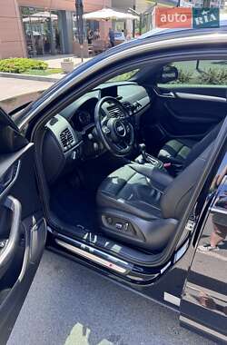 Внедорожник / Кроссовер Audi Q3 2015 в 