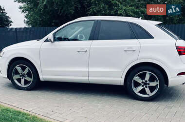 Внедорожник / Кроссовер Audi Q3 2015 в 