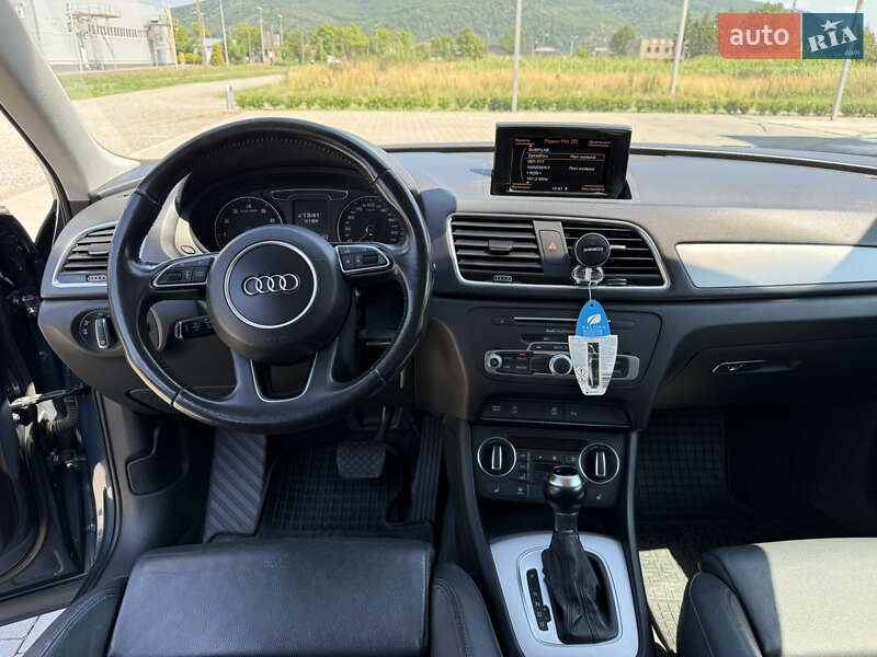 Позашляховик / Кросовер Audi Q3 2016 в Виноградові