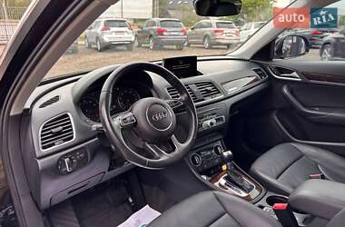 Внедорожник / Кроссовер Audi Q3 2017 в 