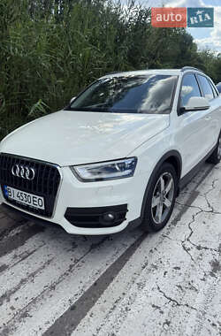 Внедорожник / Кроссовер Audi Q3 2012 в 