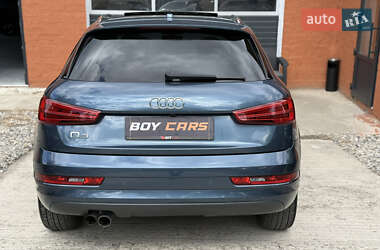 Внедорожник / Кроссовер Audi Q3 2015 в 