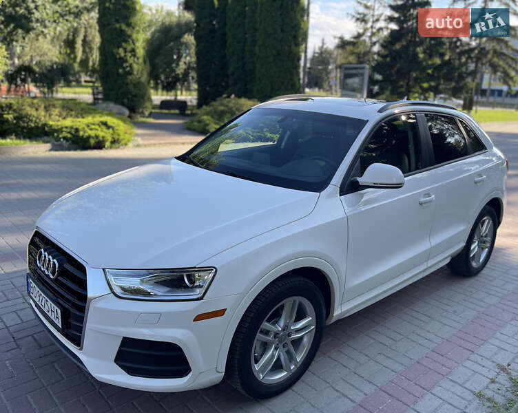 Позашляховик / Кросовер Audi Q3 2016 в Тернополі