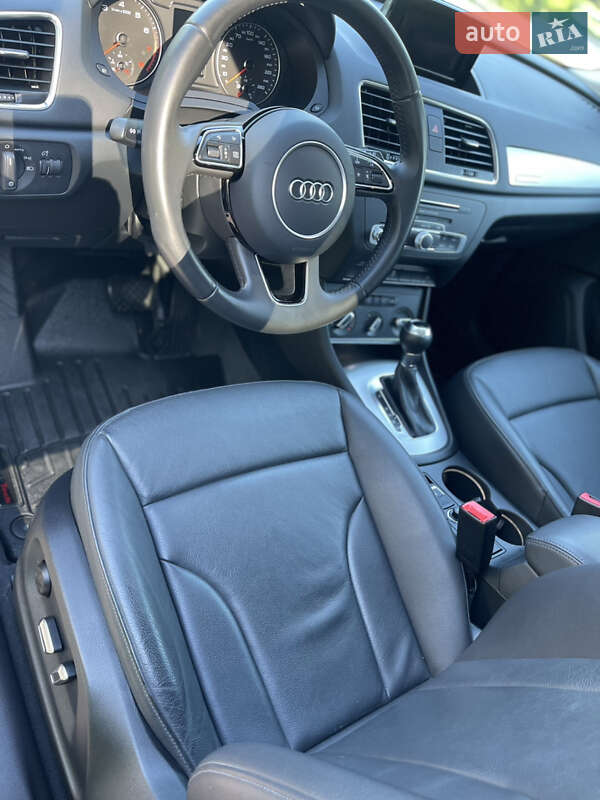Позашляховик / Кросовер Audi Q3 2016 в Тернополі