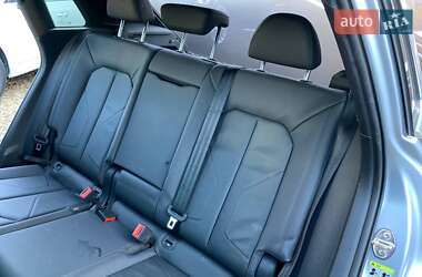 Внедорожник / Кроссовер Audi Q3 2019 в 