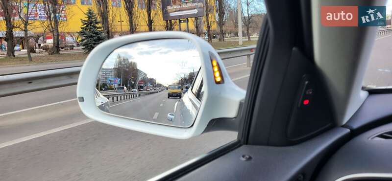 Внедорожник / Кроссовер Audi Q3 2015 в Черкассах фото 7 Внедорожник / Кроссовер Audi Q3 2015 в Черкассах