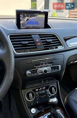Внедорожник / Кроссовер Audi Q3 2016 в 