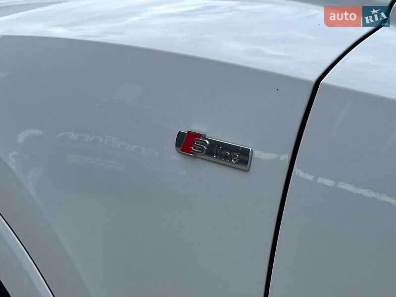 Позашляховик / Кросовер Audi Q3 2020 в Львові