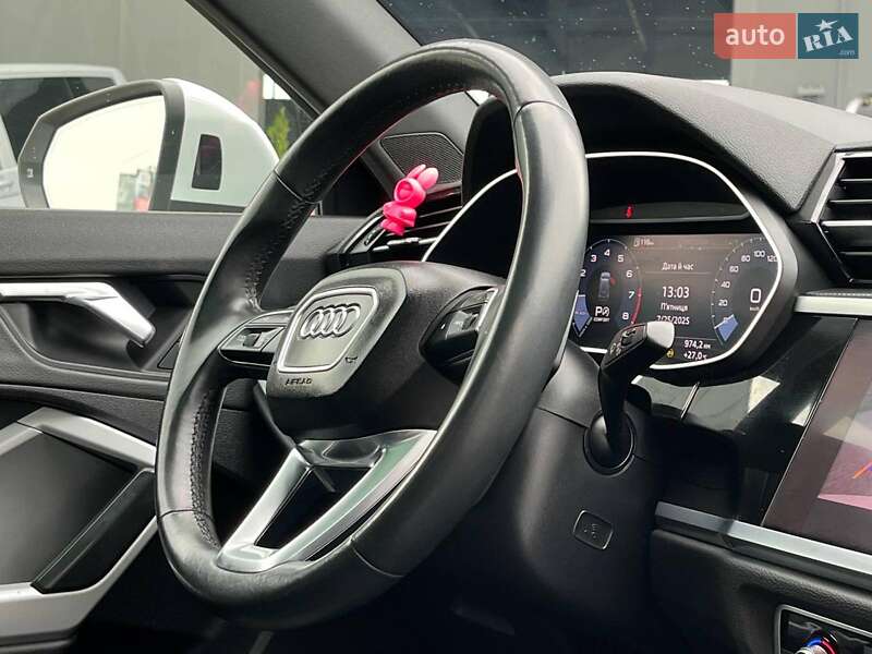 Позашляховик / Кросовер Audi Q3 2020 в Львові