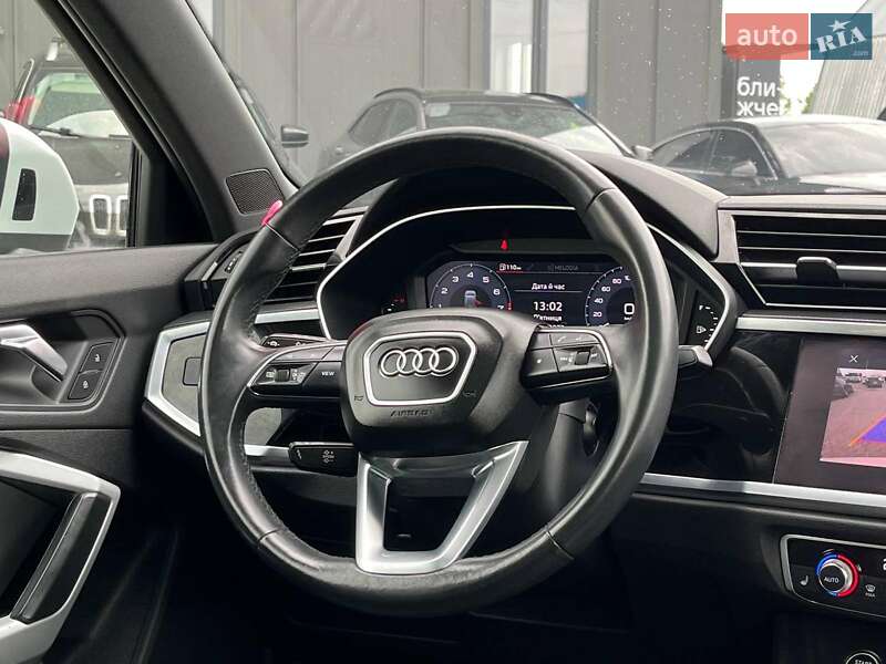 Позашляховик / Кросовер Audi Q3 2020 в Львові