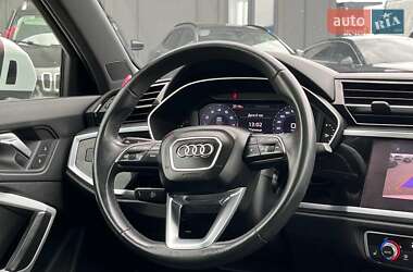 Внедорожник / Кроссовер Audi Q3 2020 в 
