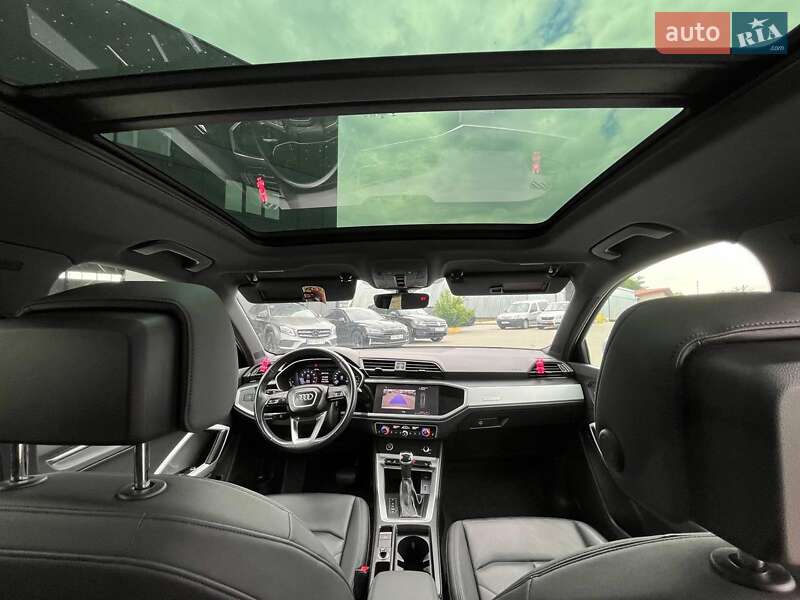 Позашляховик / Кросовер Audi Q3 2020 в Львові