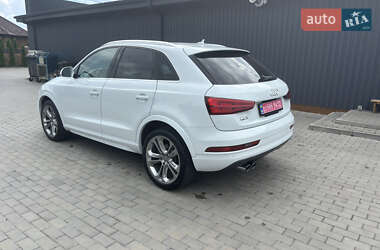 Внедорожник / Кроссовер Audi Q3 2015 в 