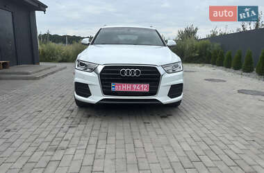 Внедорожник / Кроссовер Audi Q3 2015 в 
