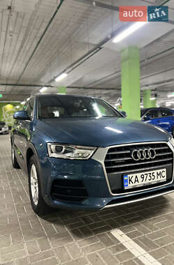 Позашляховик / Кросовер Audi Q3 2015 в 